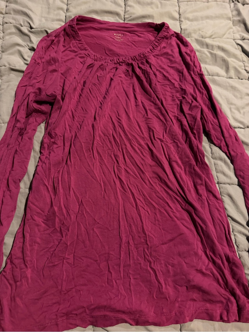 Apt. 9 Women's Deep Magenta Long Sleeve Scoop Neck Top